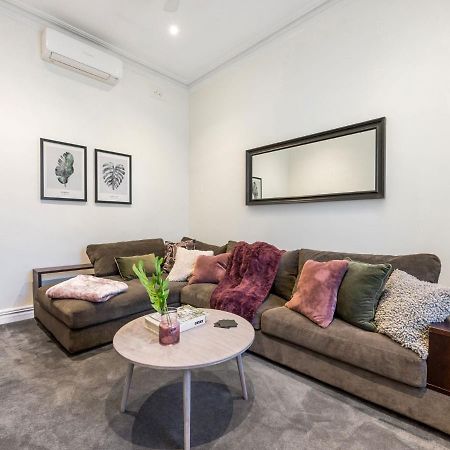 Вілла Walk To The Mcg & Aami Park - Free Late Checkout - Great Location & Backyard Мельбурн Екстер'єр фото