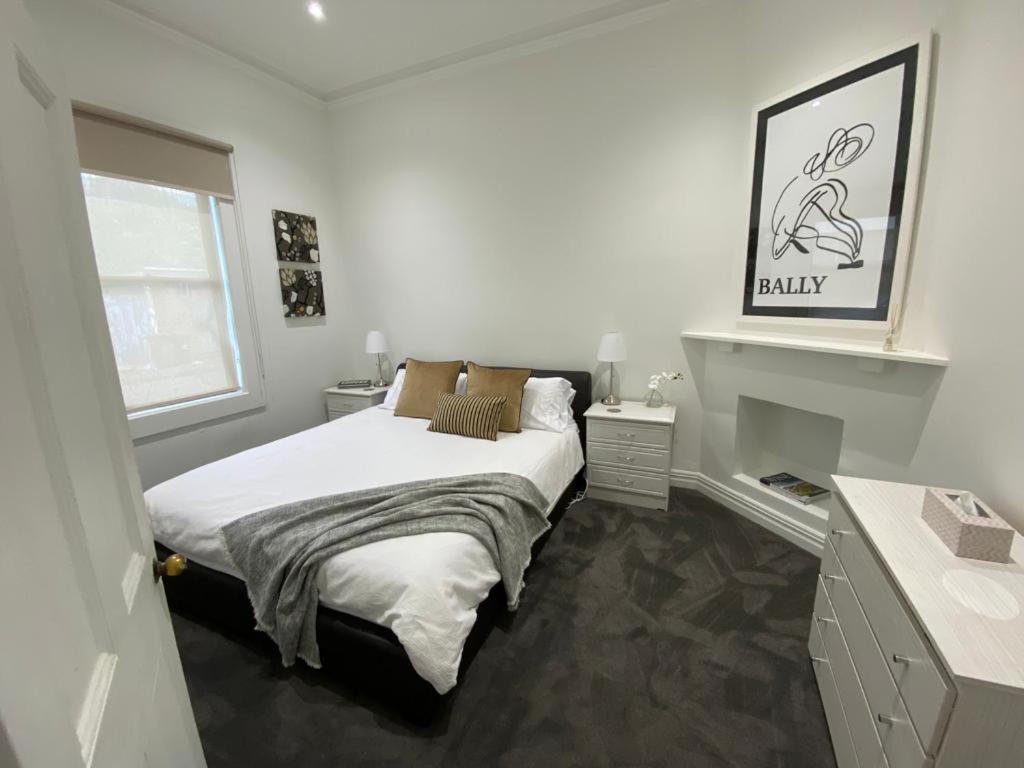 Вілла Walk To The Mcg & Aami Park - Free Late Checkout - Great Location & Backyard Мельбурн Екстер'єр фото